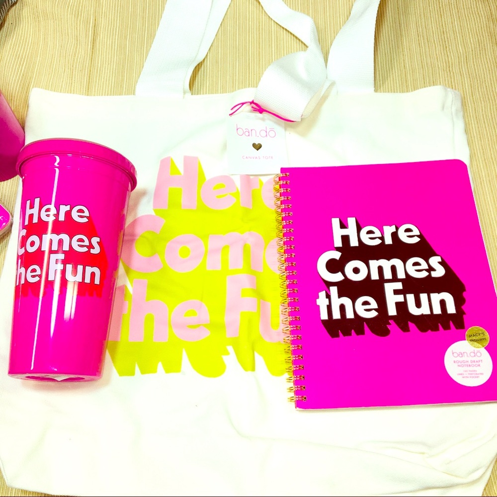 Ban.do “here comes the fun” tumbler bundle